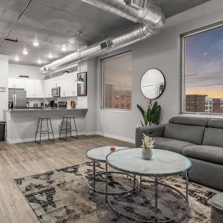Modern 2 Bed Getaway Steps From Tropicana Field Αγία Πετρούπολη Εξωτερικό φωτογραφία