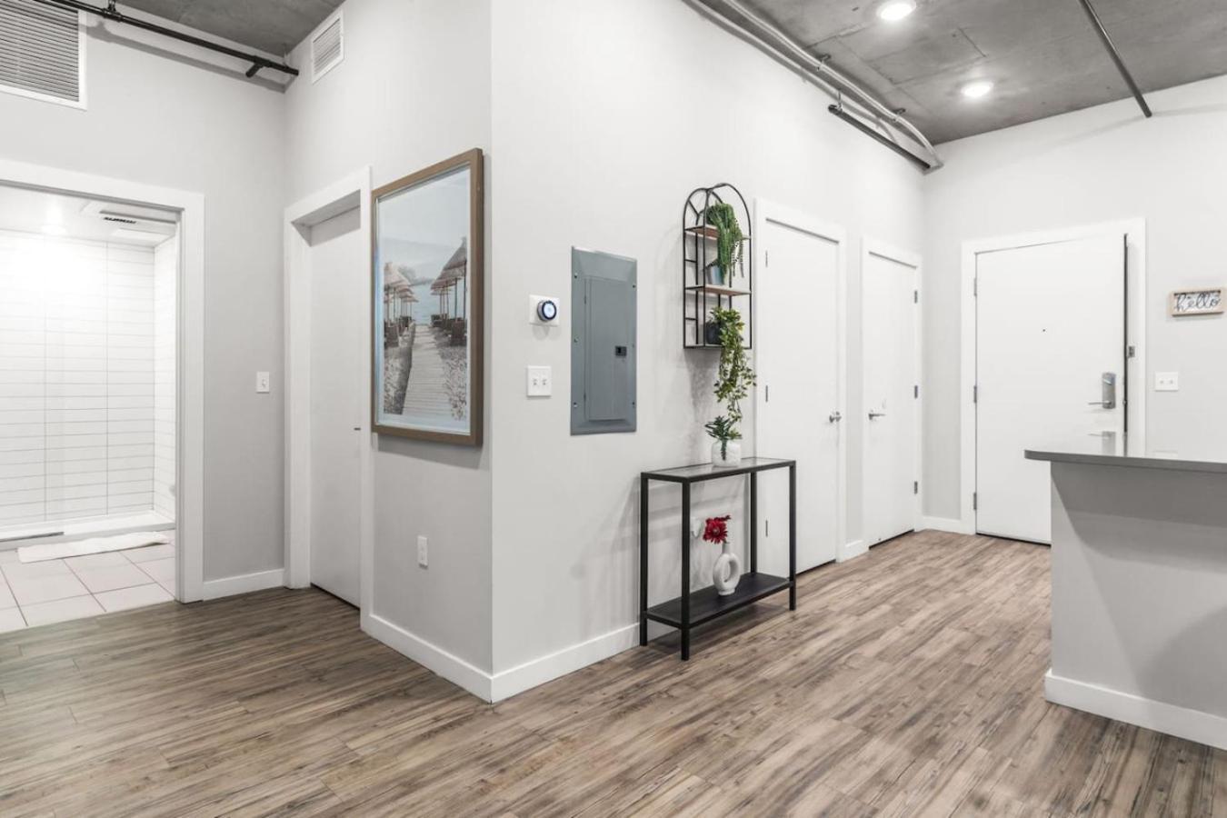 Modern 2 Bed Getaway Steps From Tropicana Field Αγία Πετρούπολη Εξωτερικό φωτογραφία